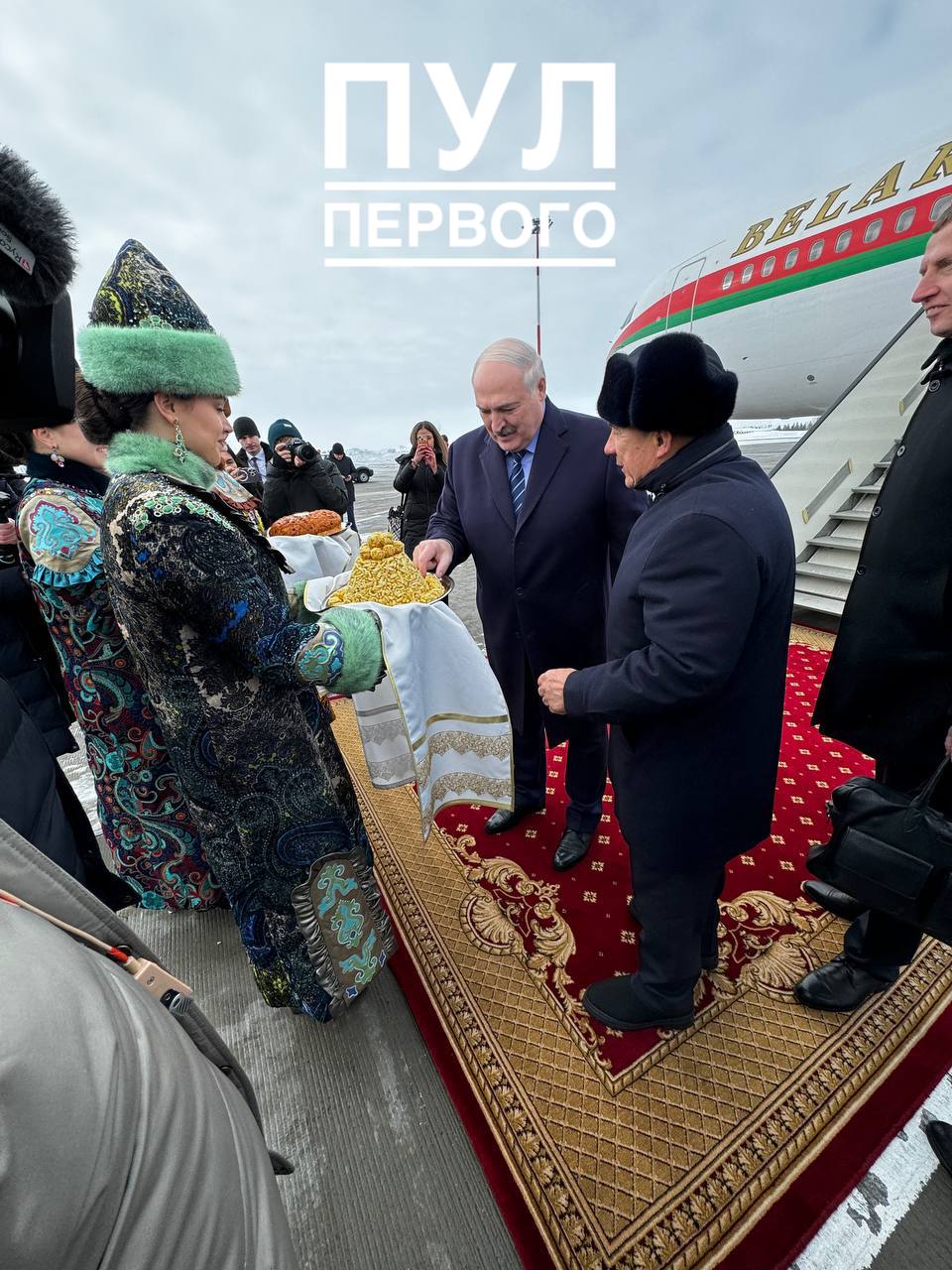 ПРЕЗИДЕНТ ПРИЛЕТЕЛ В КАЗАНЬ. СЕГОДНЯ ЗДЕСЬ ОТКРЫВАЮТСЯ 